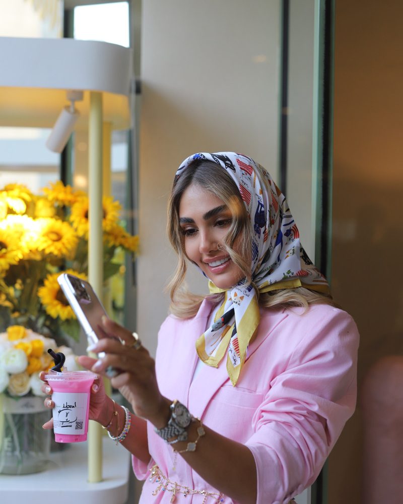 روسری ابریشم طرح گربه